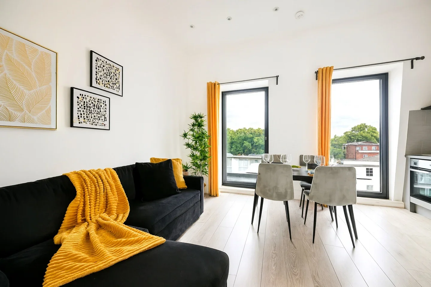 Flat The Broadway in Greater London