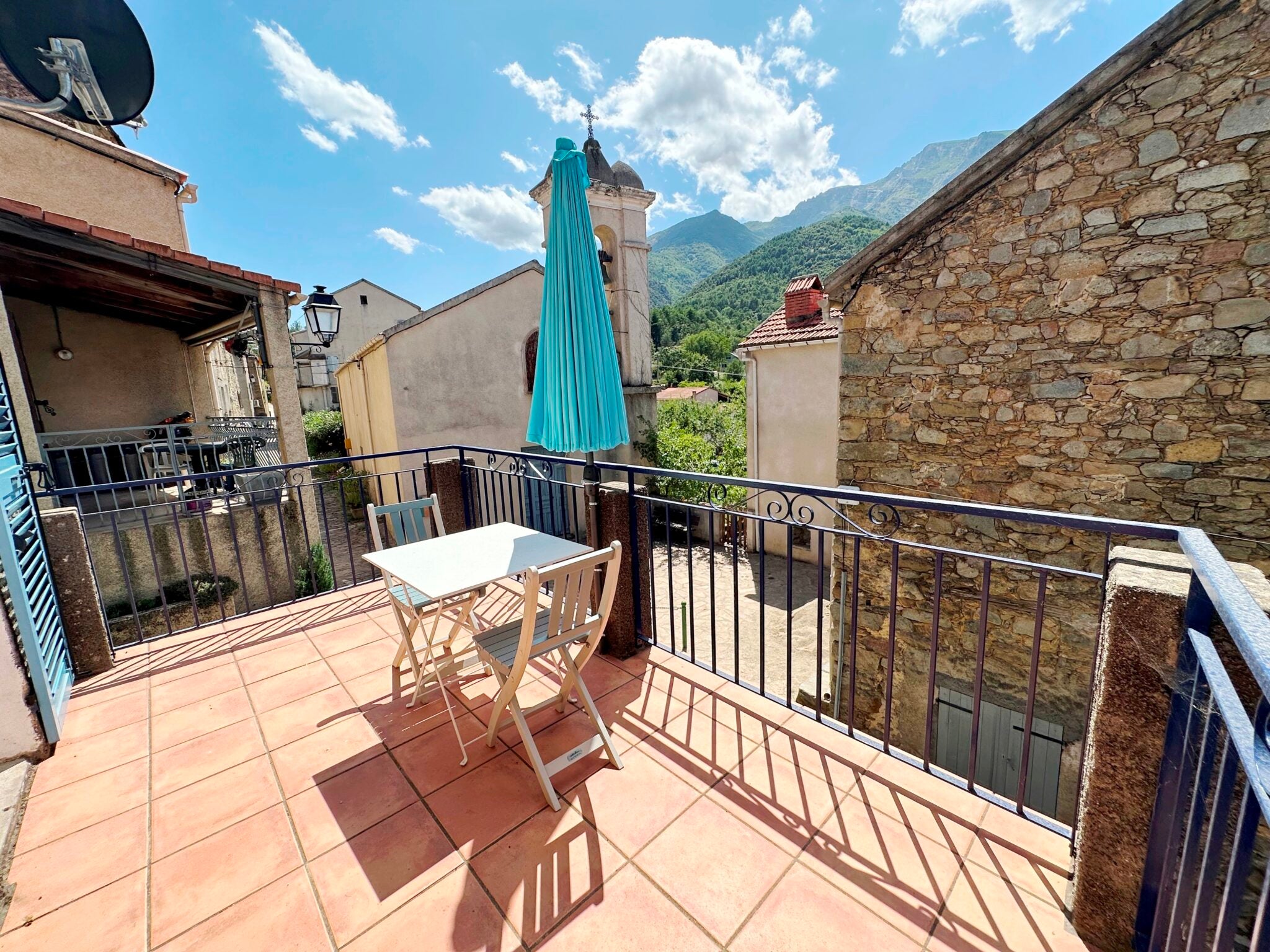 House Rue Monseigneur Casanova in Corte