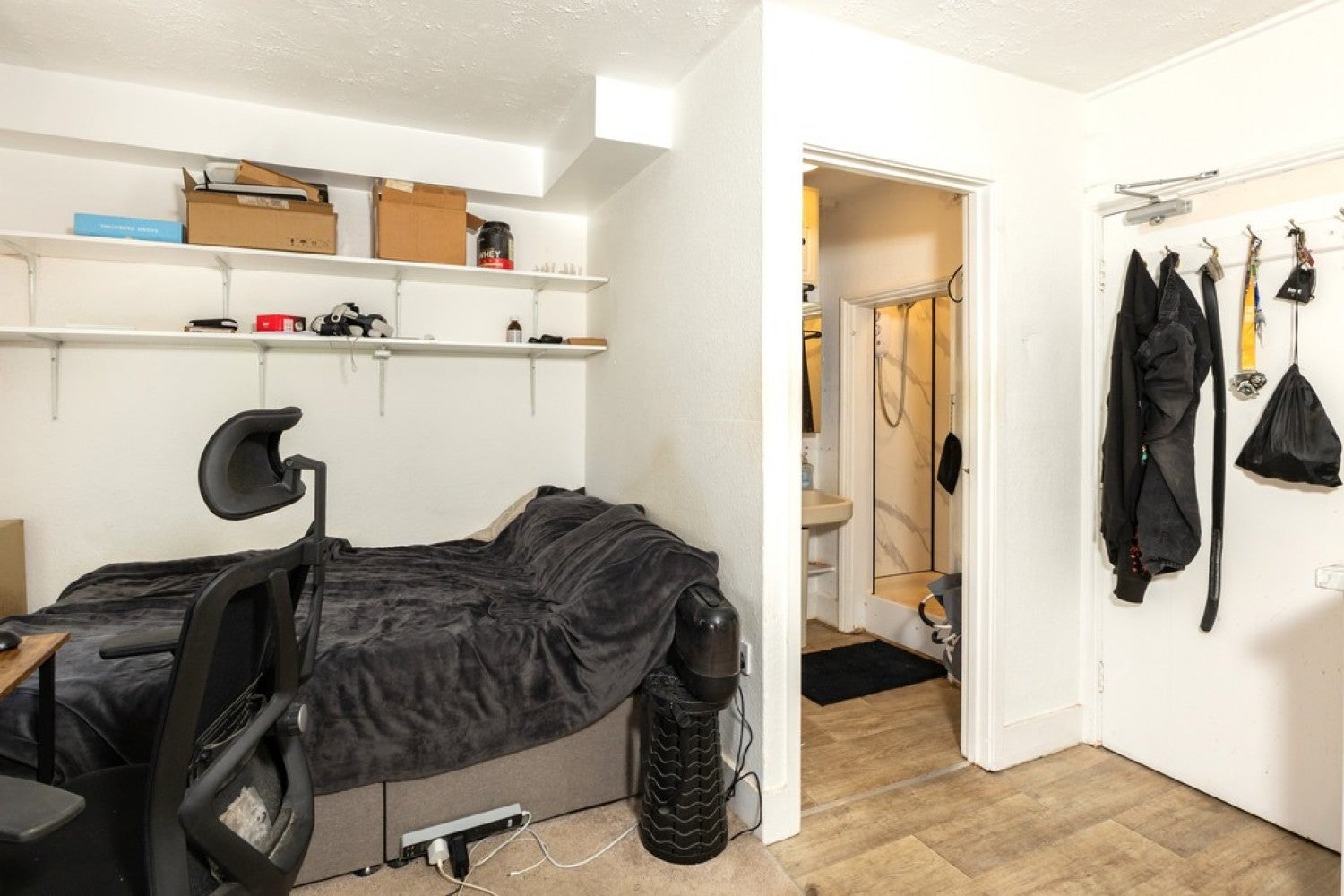 Flat Albion Terrace in Reading