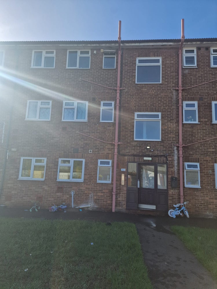 Flat Carlton Road in Greater London