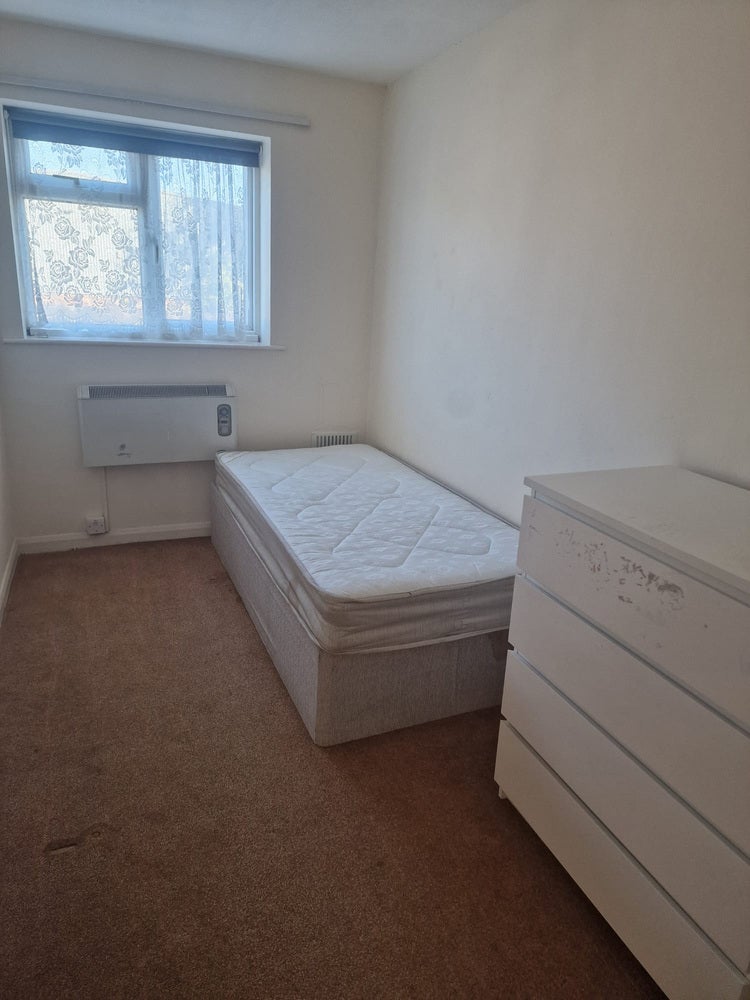 Flat Carlton Road in Greater London