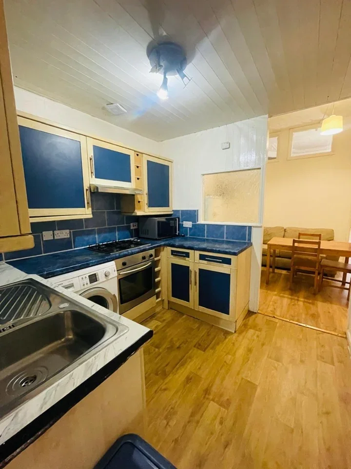 Flat Mansfield Road in Greater London