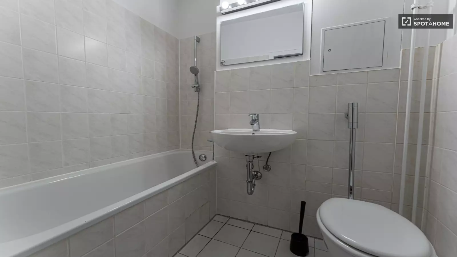 Wohnung Antwerpener Straße in Berlin