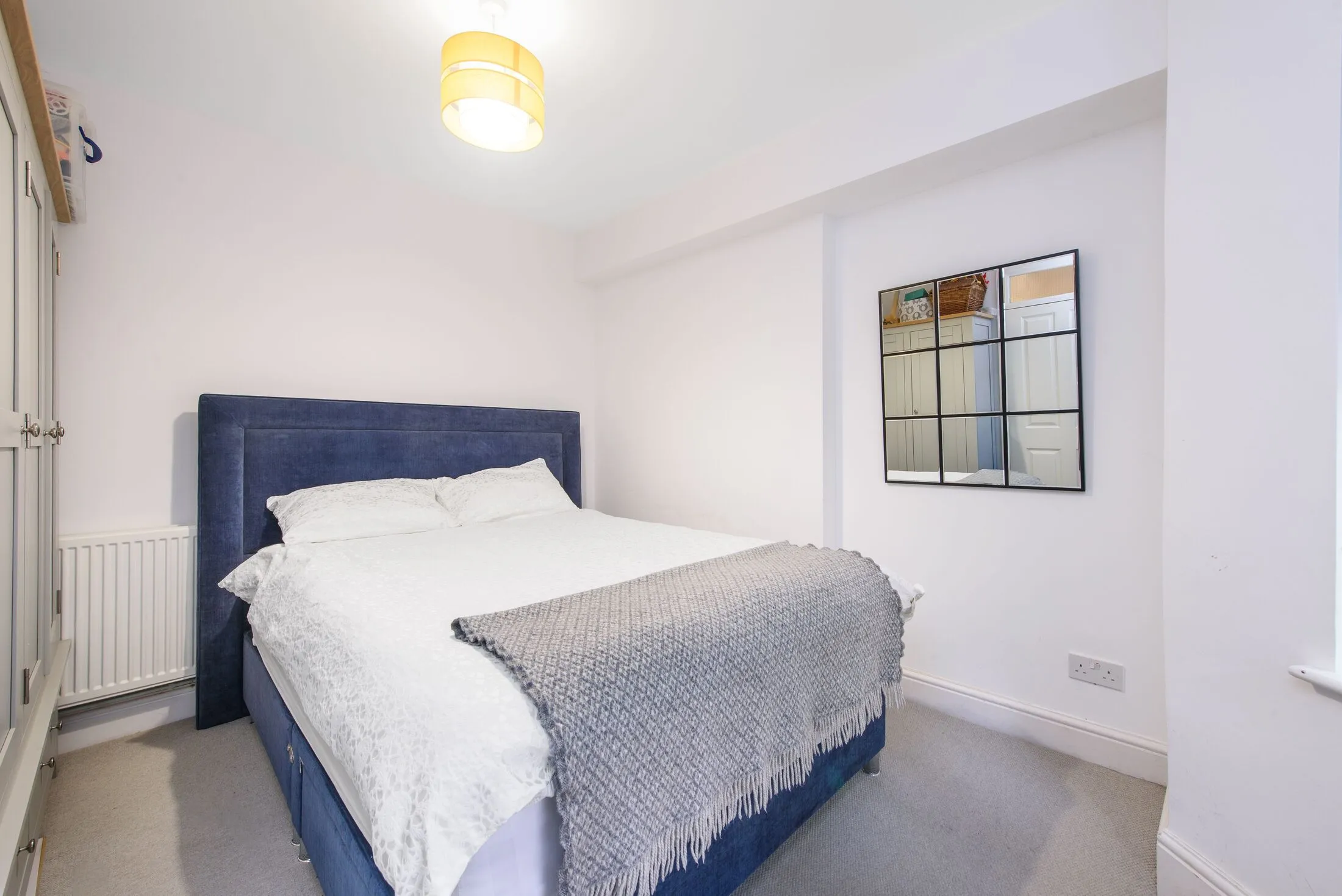 Flat Opal Mews in Greater London