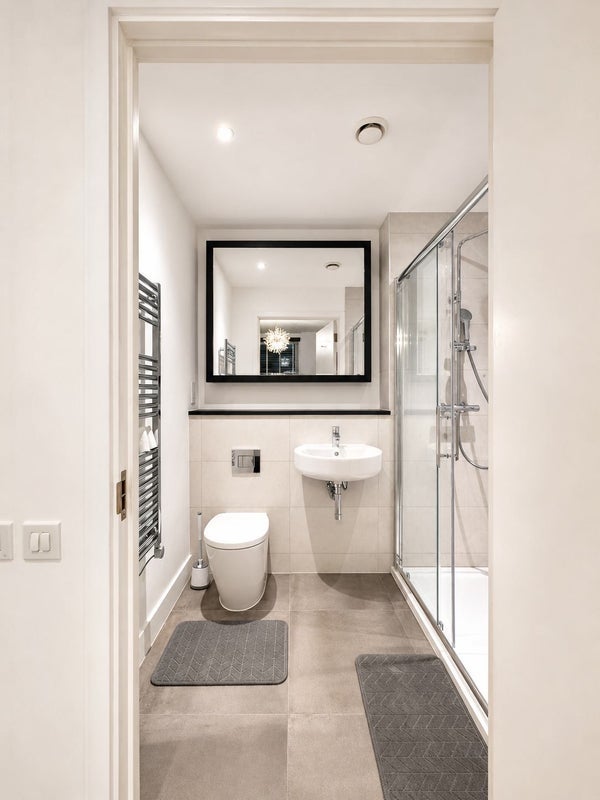 Room Beck Square in Greater London