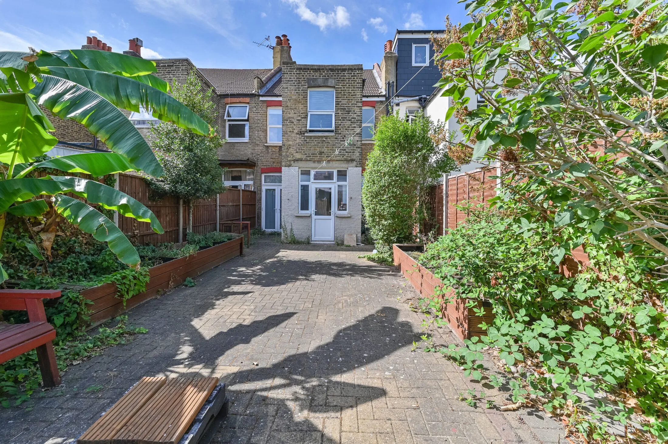 House Park Avenue in Greater London
