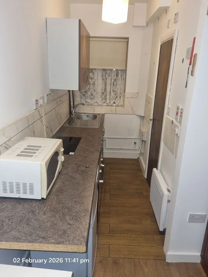 Flat Burlington Road in Greater London
