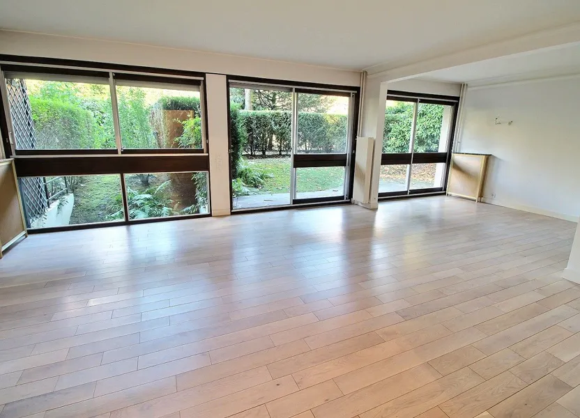 House Avenue de la Belle Gabrielle in Nogent-sur-Marne
