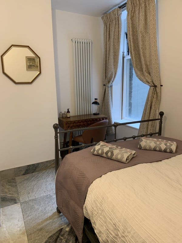 Room Hanson Street in City of Westminster