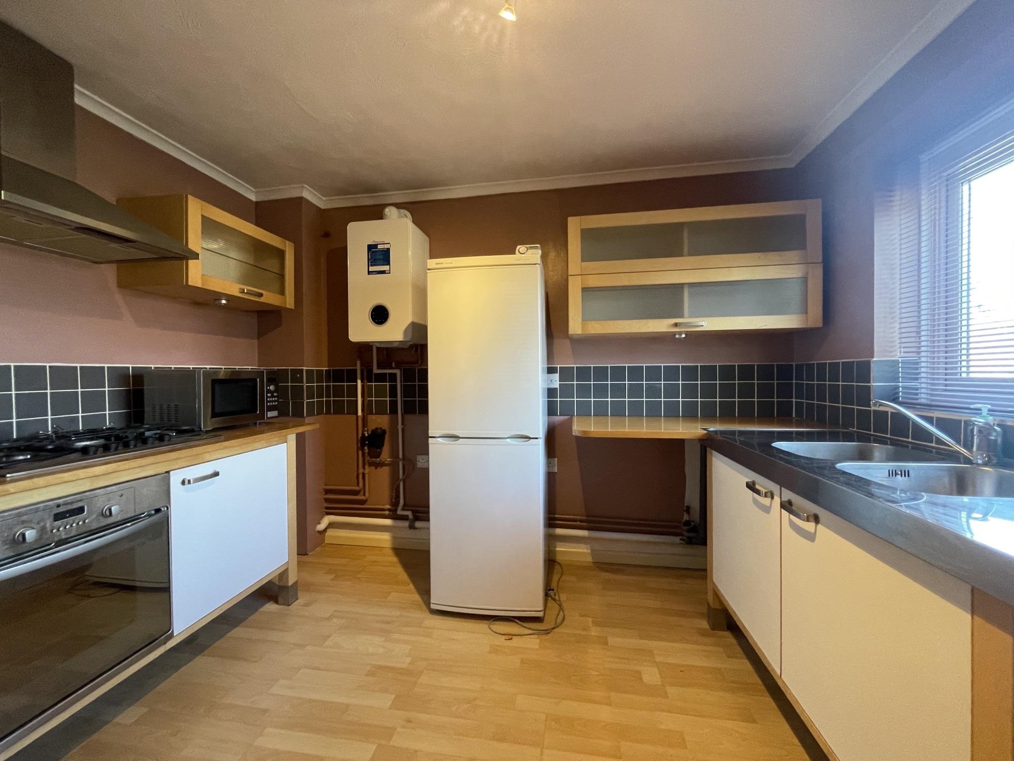Flat Kilnbarn Way in Mid Sussex