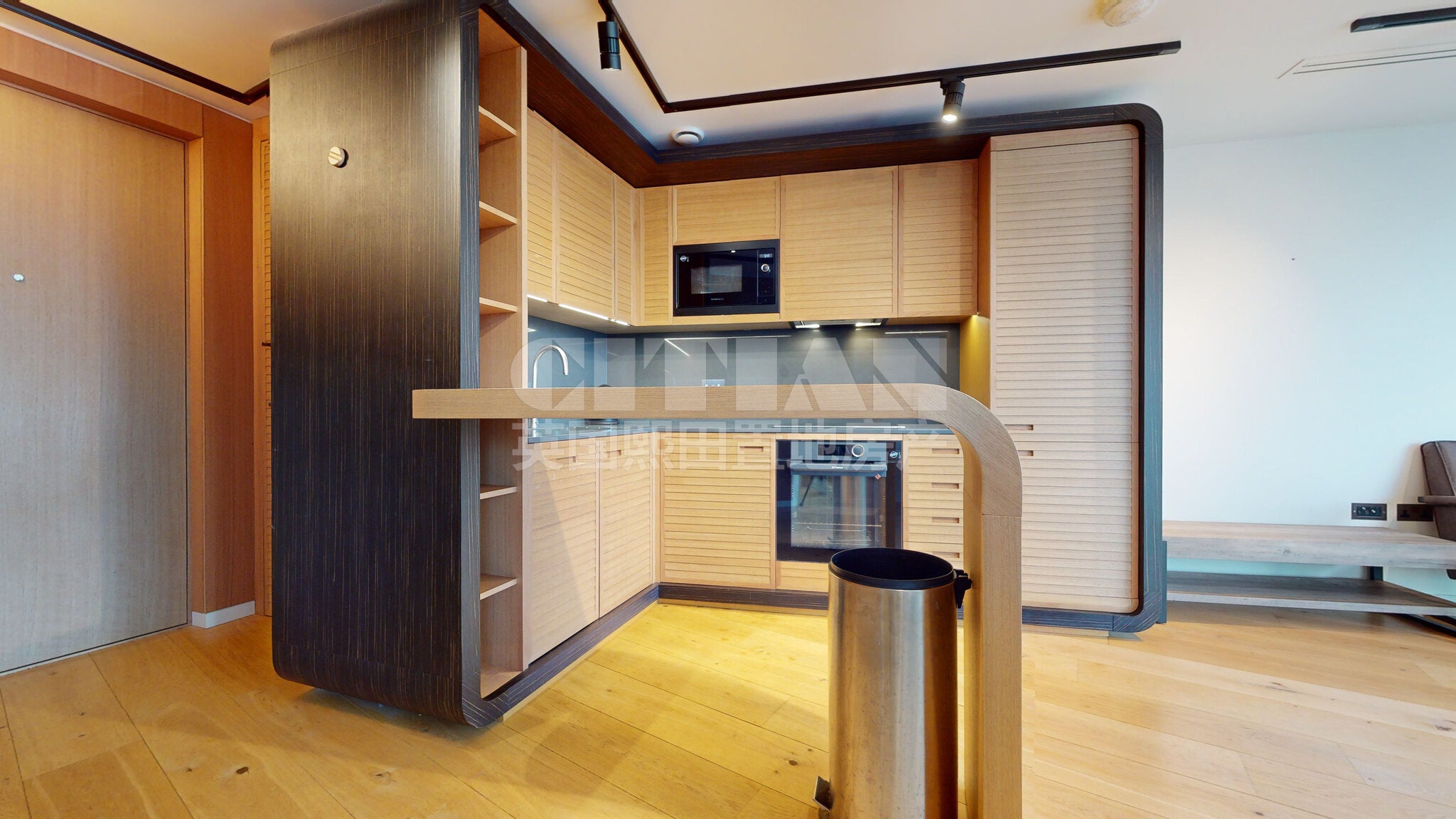 Flat Crossharbour Plaza in Greater London