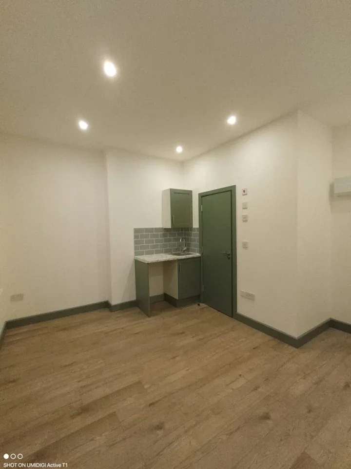 Room Putney Hill in Greater London