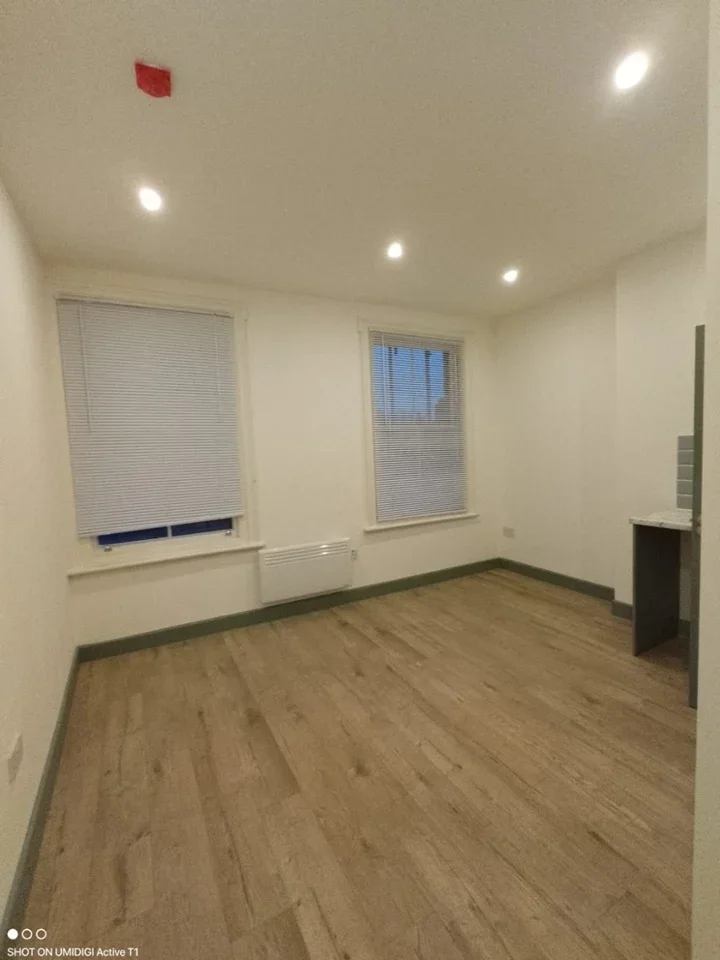 Room Putney Hill in Greater London