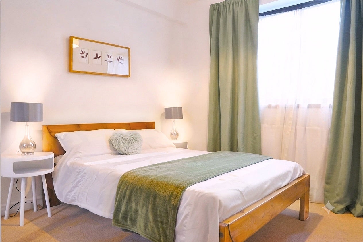 Flat Windsor Way in Greater London