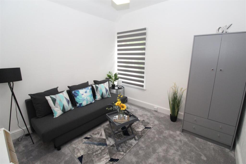 Flat Claude Road in Cardiff