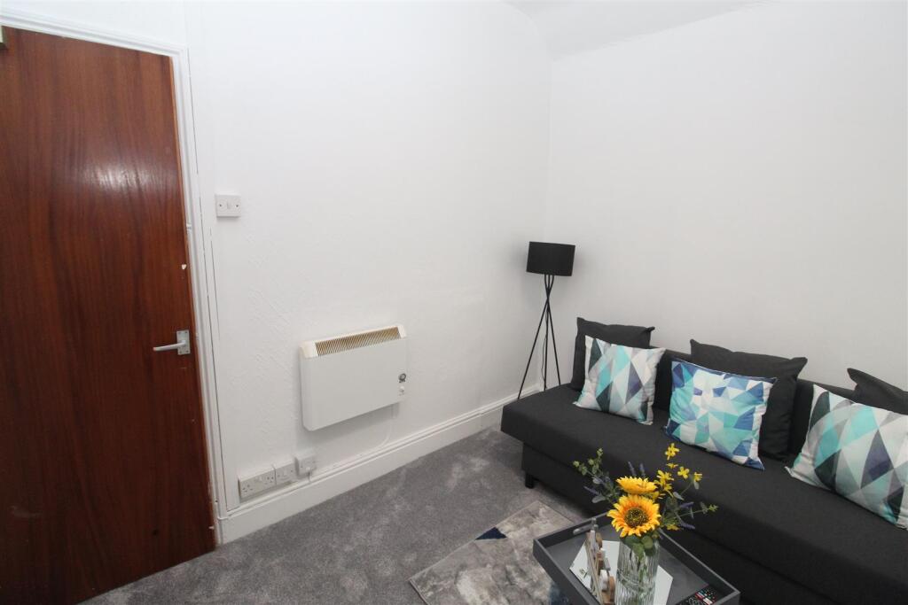 Flat Claude Road in Cardiff