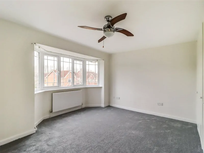 House Baylis Crescent in Mid Sussex