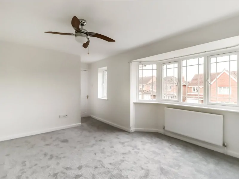 House Baylis Crescent in Mid Sussex