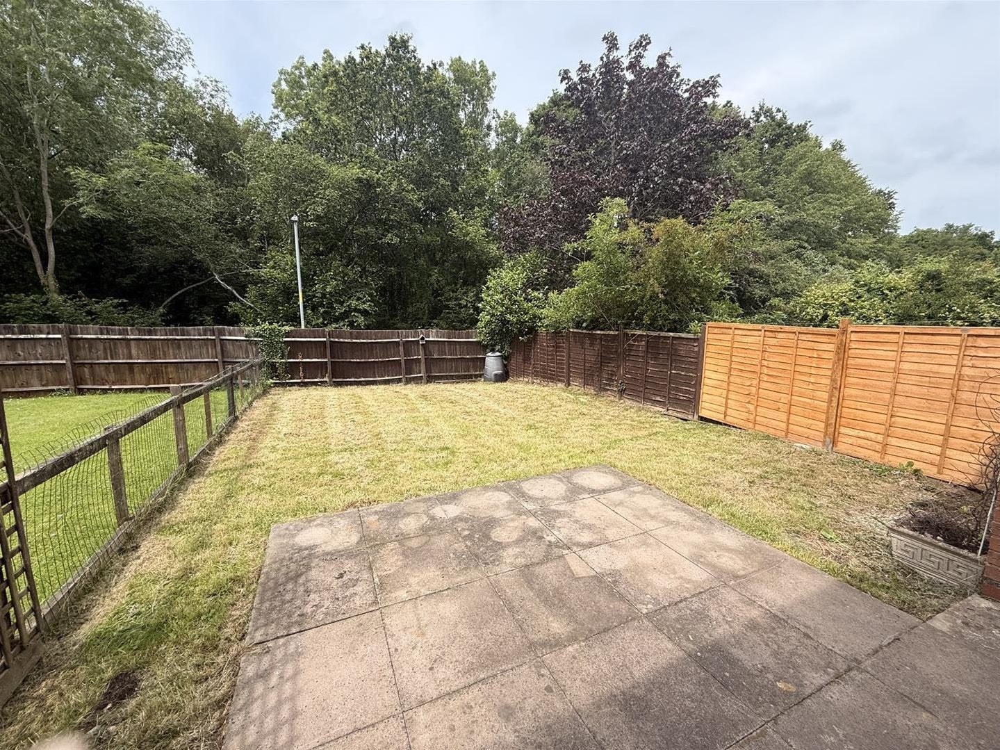 House Stoneleigh Close in Redditch