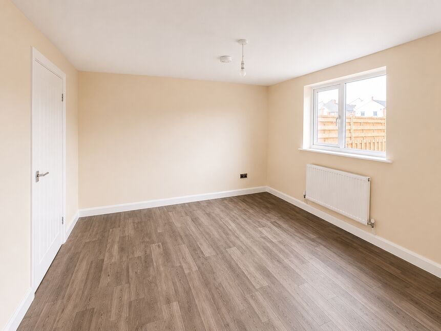 Flat Wellington Court in Holton le Clay