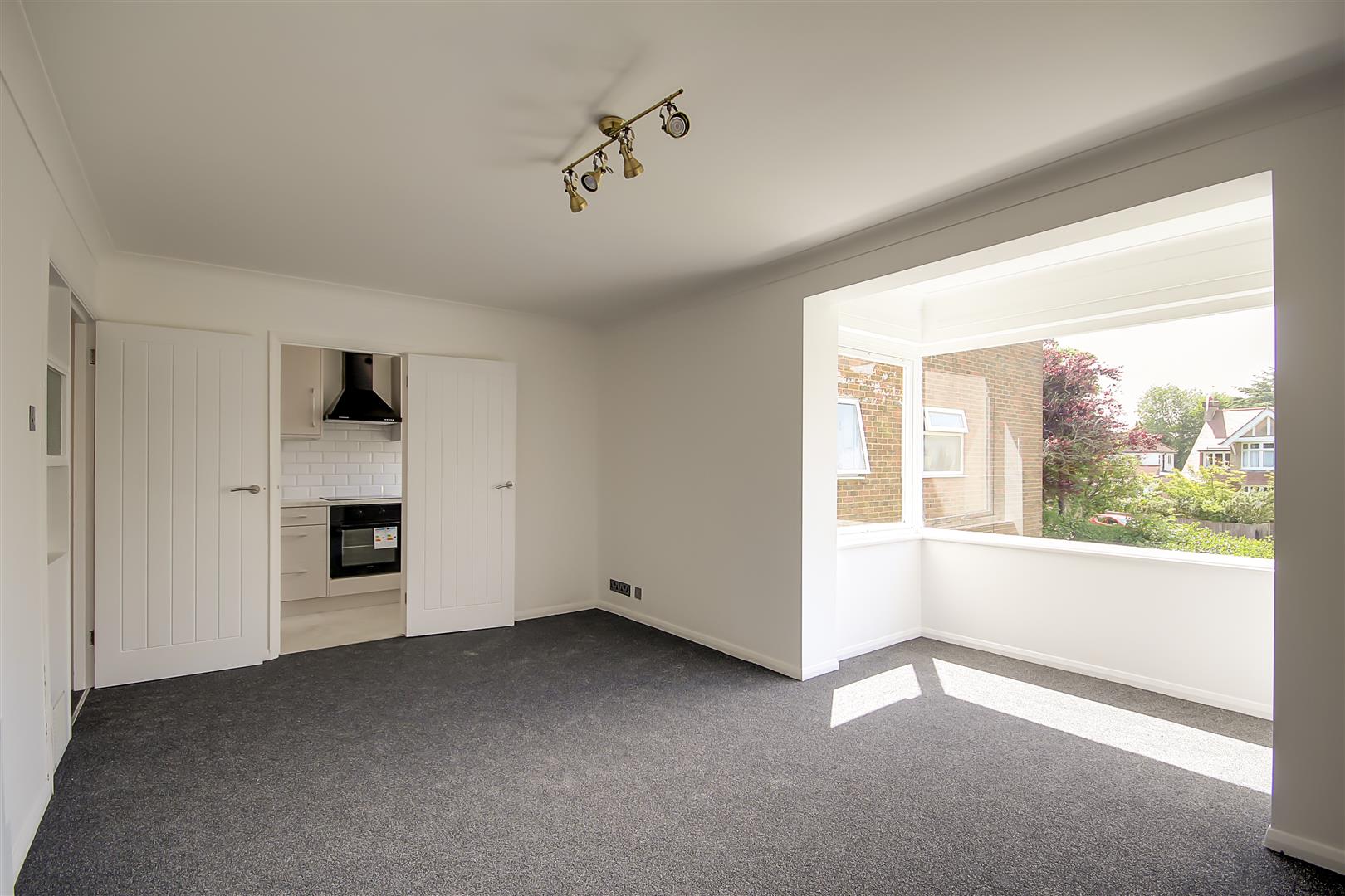Flat West Avenue in Worthing