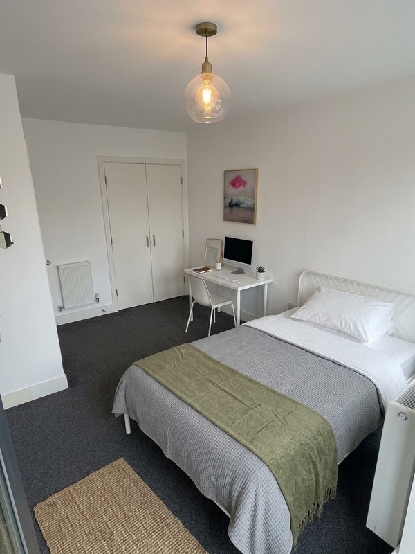 Room Alexia Square in Greater London