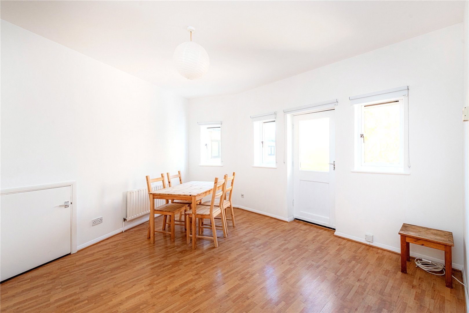 Flat Dalgarno Gardens in Greater London