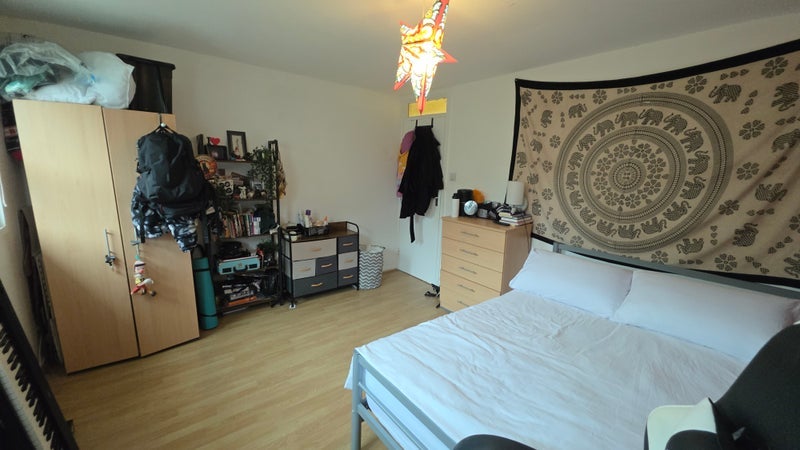 Room Queensbridge Road in Greater London