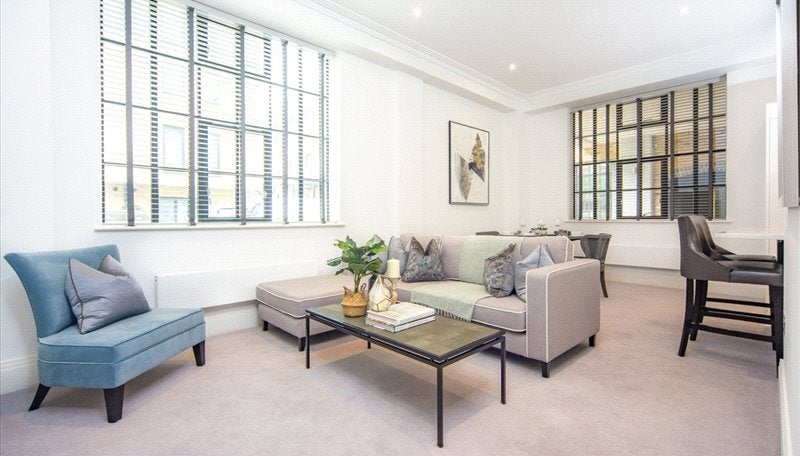 Flat Rainville Road in Greater London