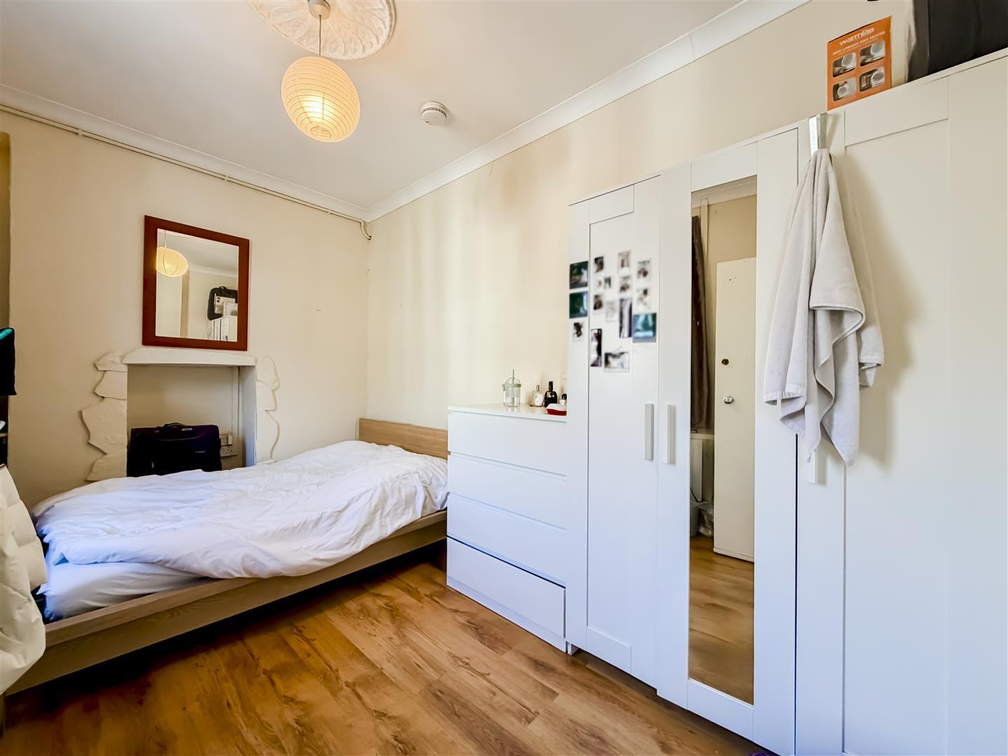 Flat Queen Street in Pontypridd