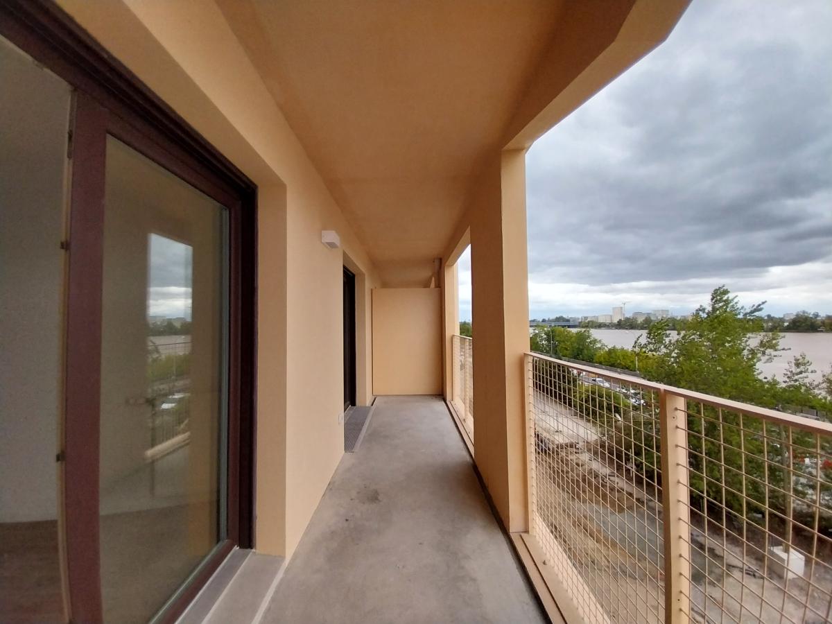 Flat Quai de Paludate in Bordeaux