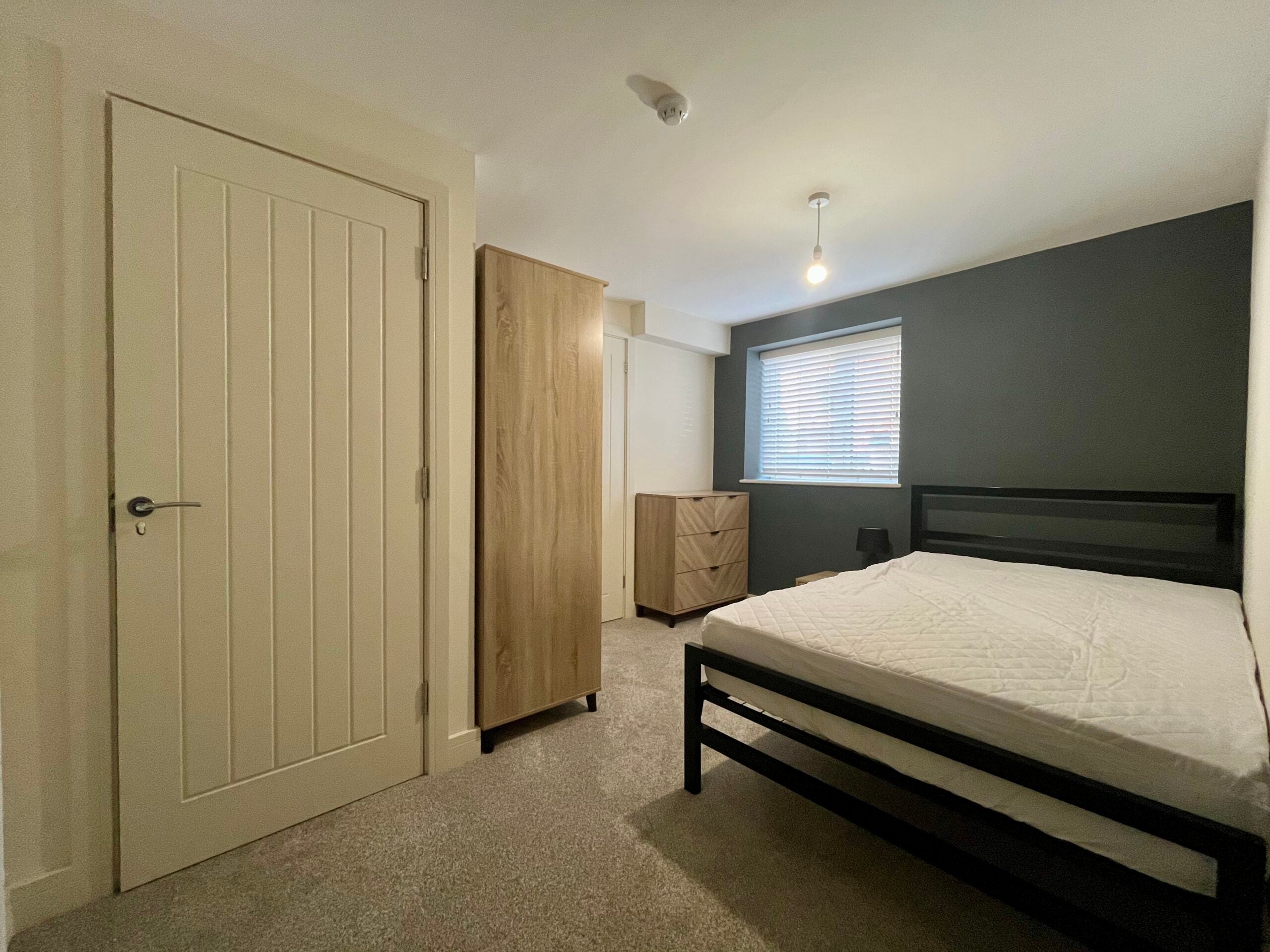 Room Orchard Street in Peterborough