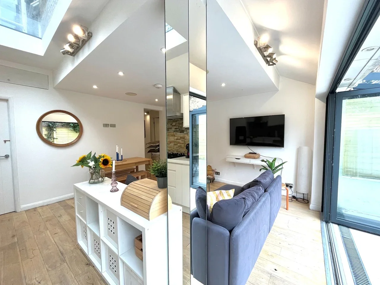 Flat Archel Road in Greater London