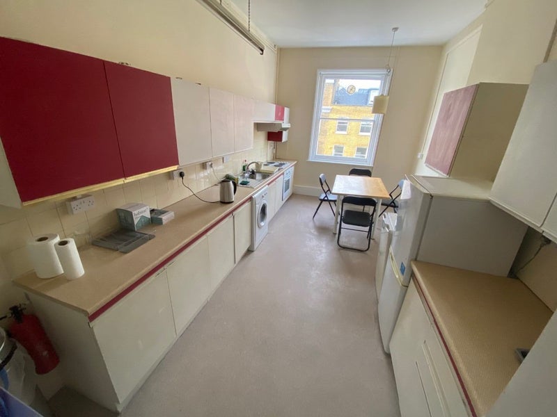 Room Devonshire Place in City of Westminster