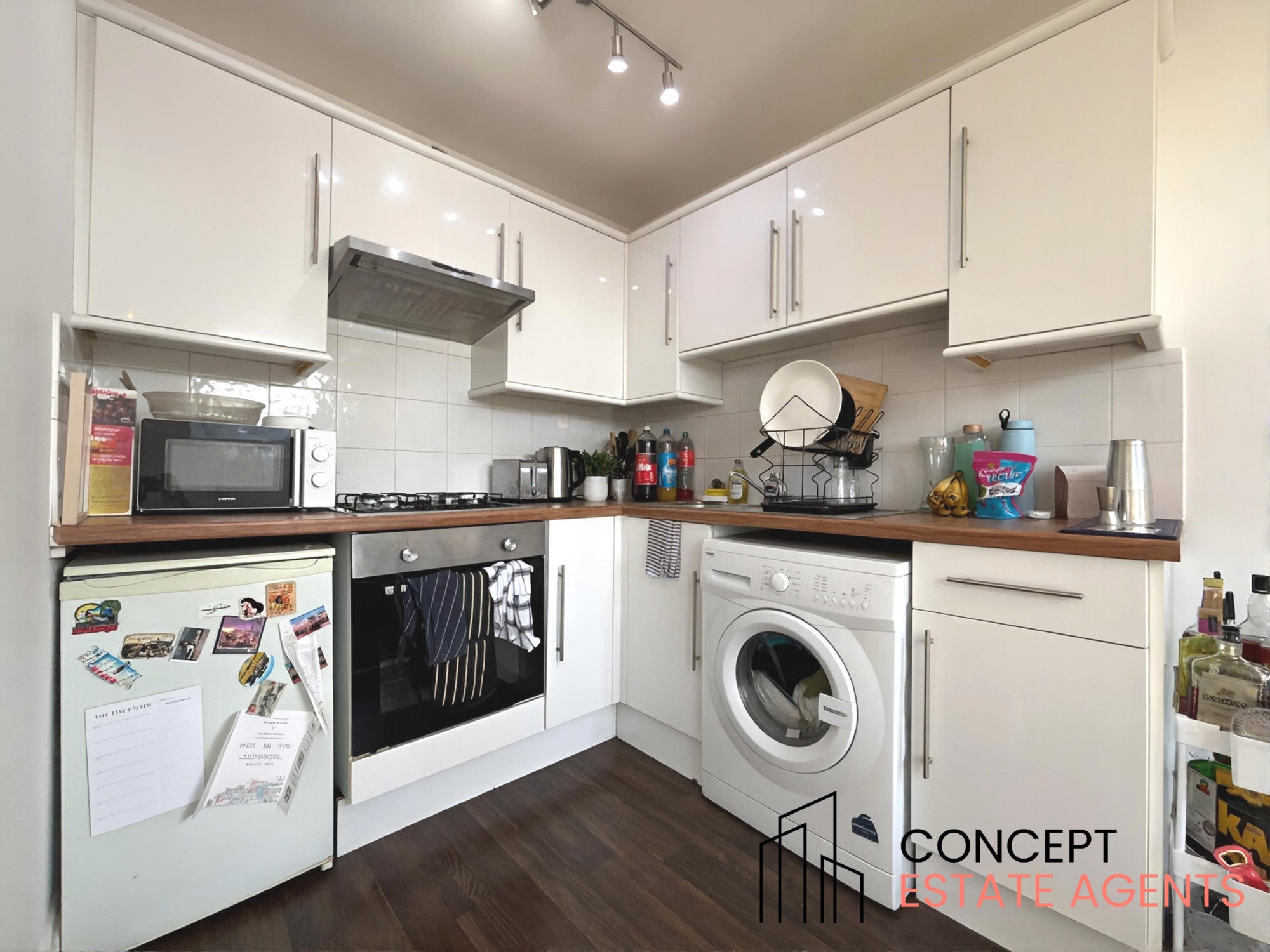 Flat Glenburnie Road in Greater London