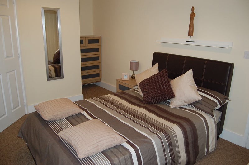 Flat Hallewell Road in Birmingham