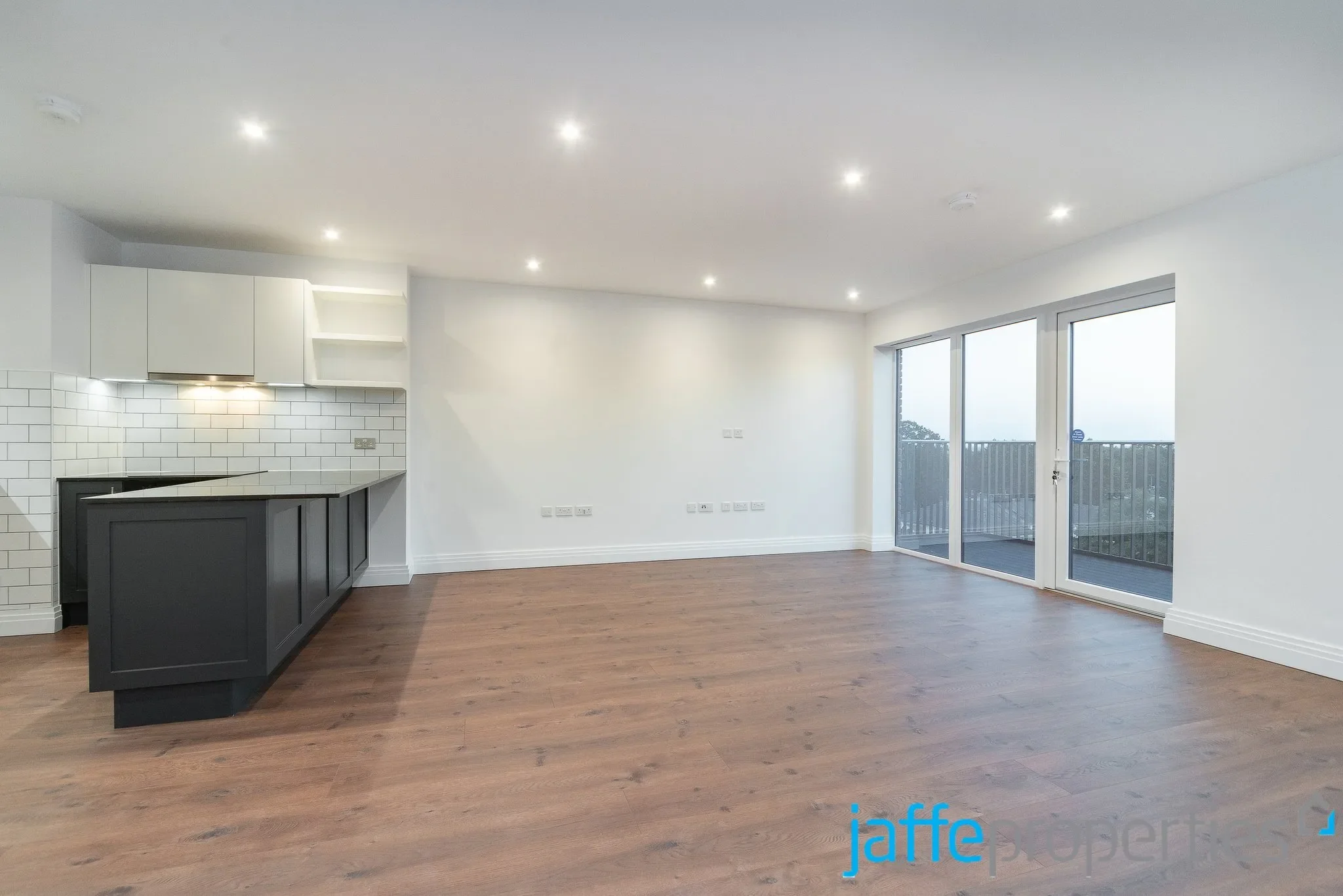 Flat West End Lane in Greater London