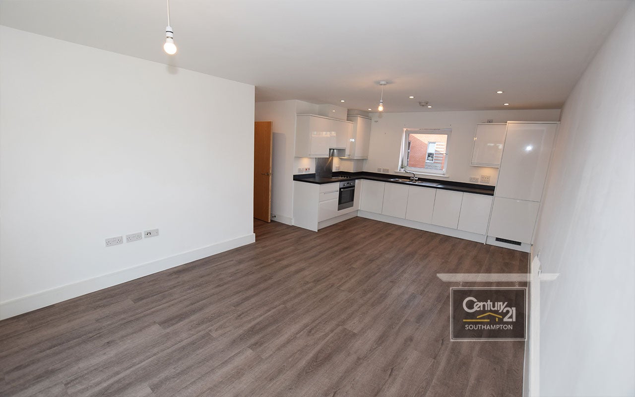 Flat Cumberland Place in Southampton