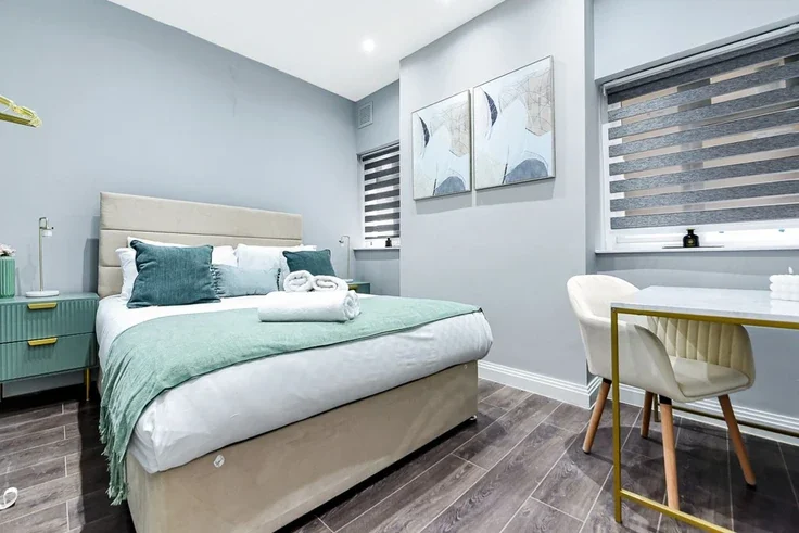 Flat Tresco Road in Greater London