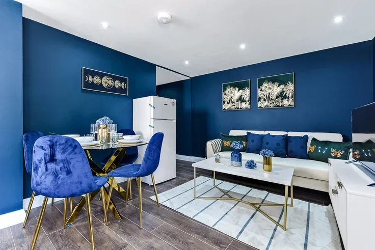 Flat Tresco Road in Greater London
