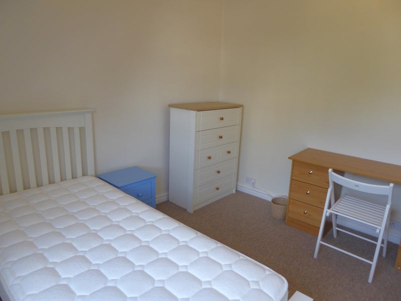 Room West Mall in Bristol