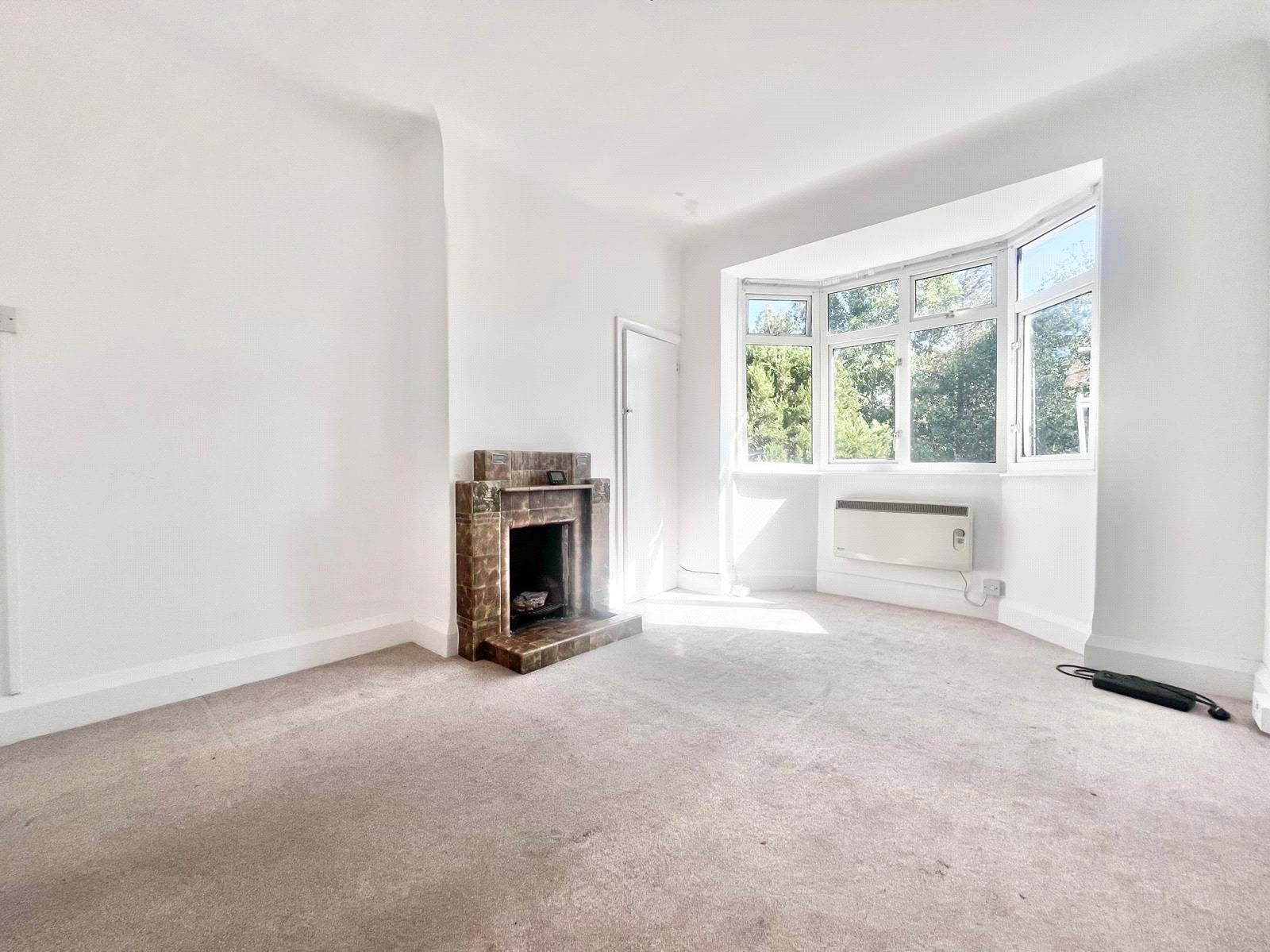 Flat Jordans Mews in Greater London