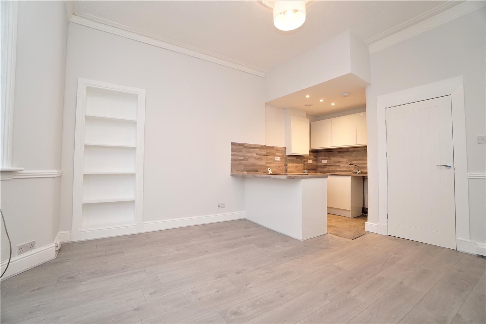 Flat Loch Road in Kirkintilloch