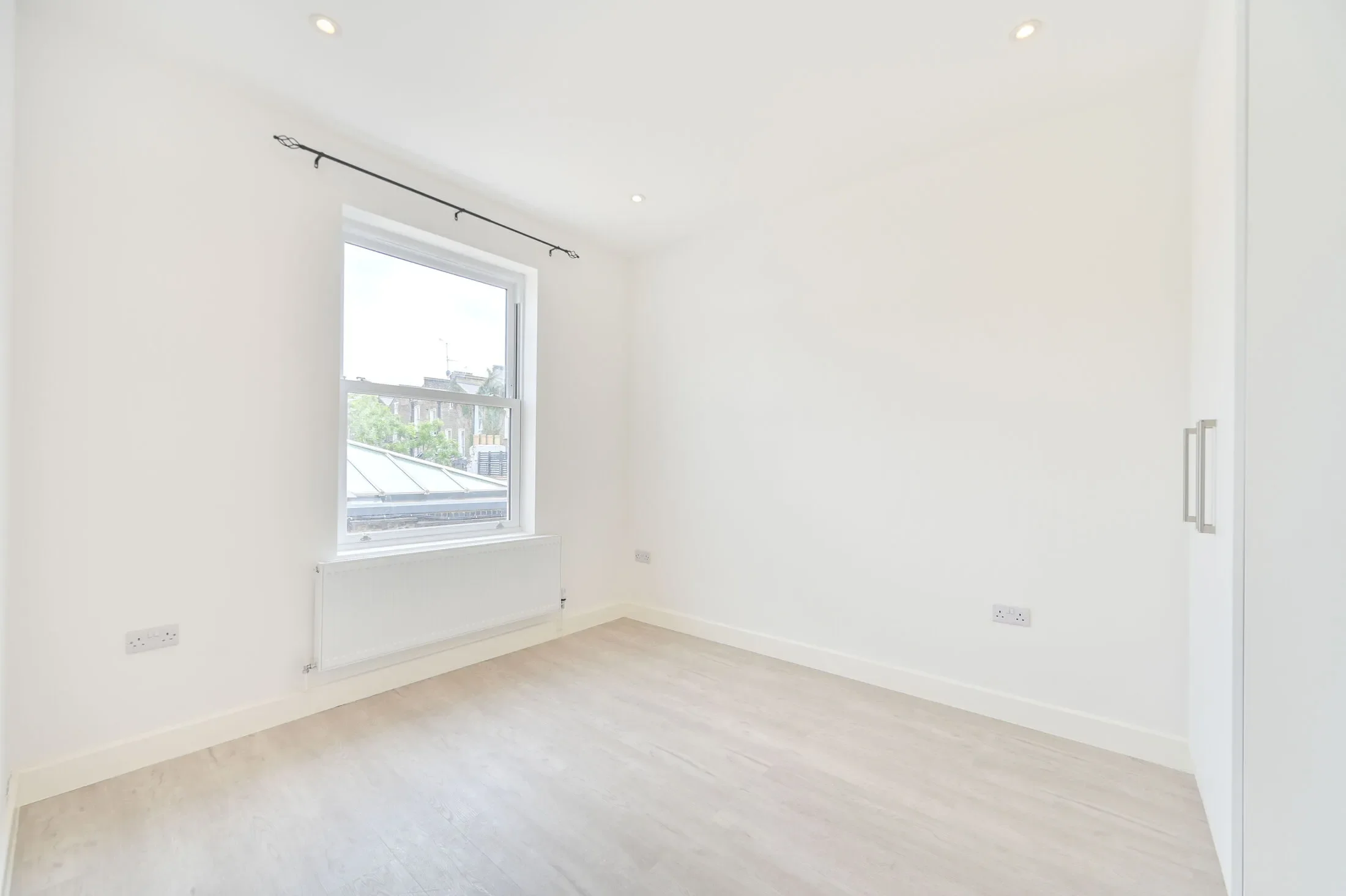 Flat Portobello Road in Greater London