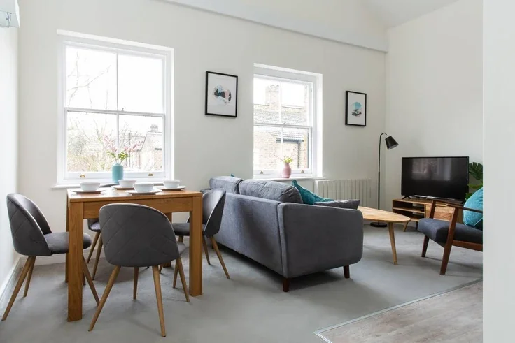Flat Salusbury Road in Greater London