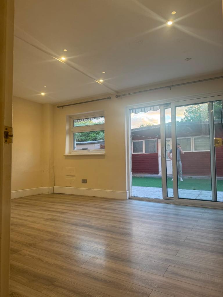 House Liphook Close in Greater London