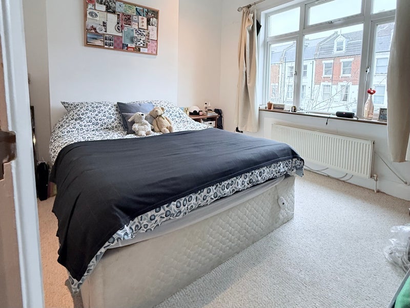 Flat Norwood Road in Greater London