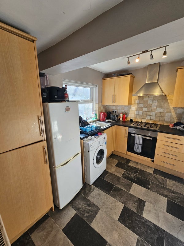 Room Westbourne Road in Sunderland
