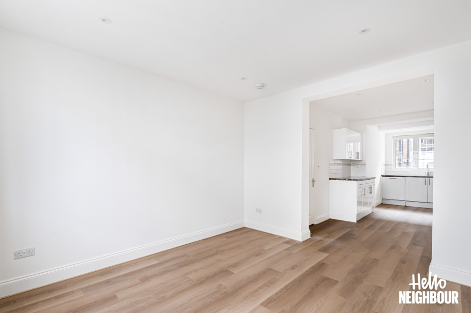 Flat Turpentine Lane in City of Westminster