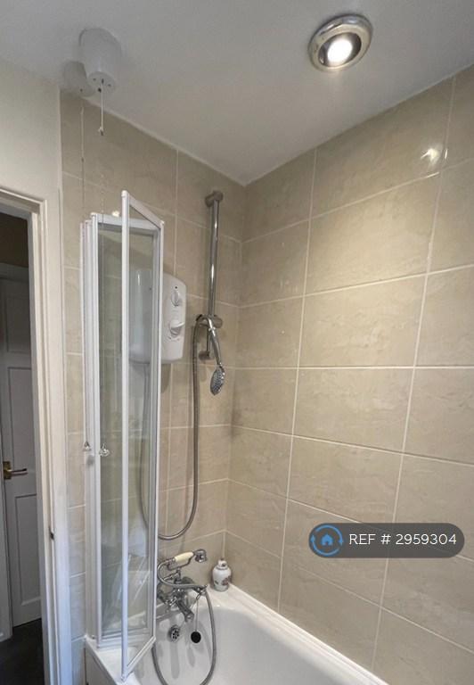 House Beaulieu Close in Wyre Forest